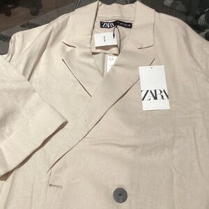 Zara Beige Double-Breasted Blazer